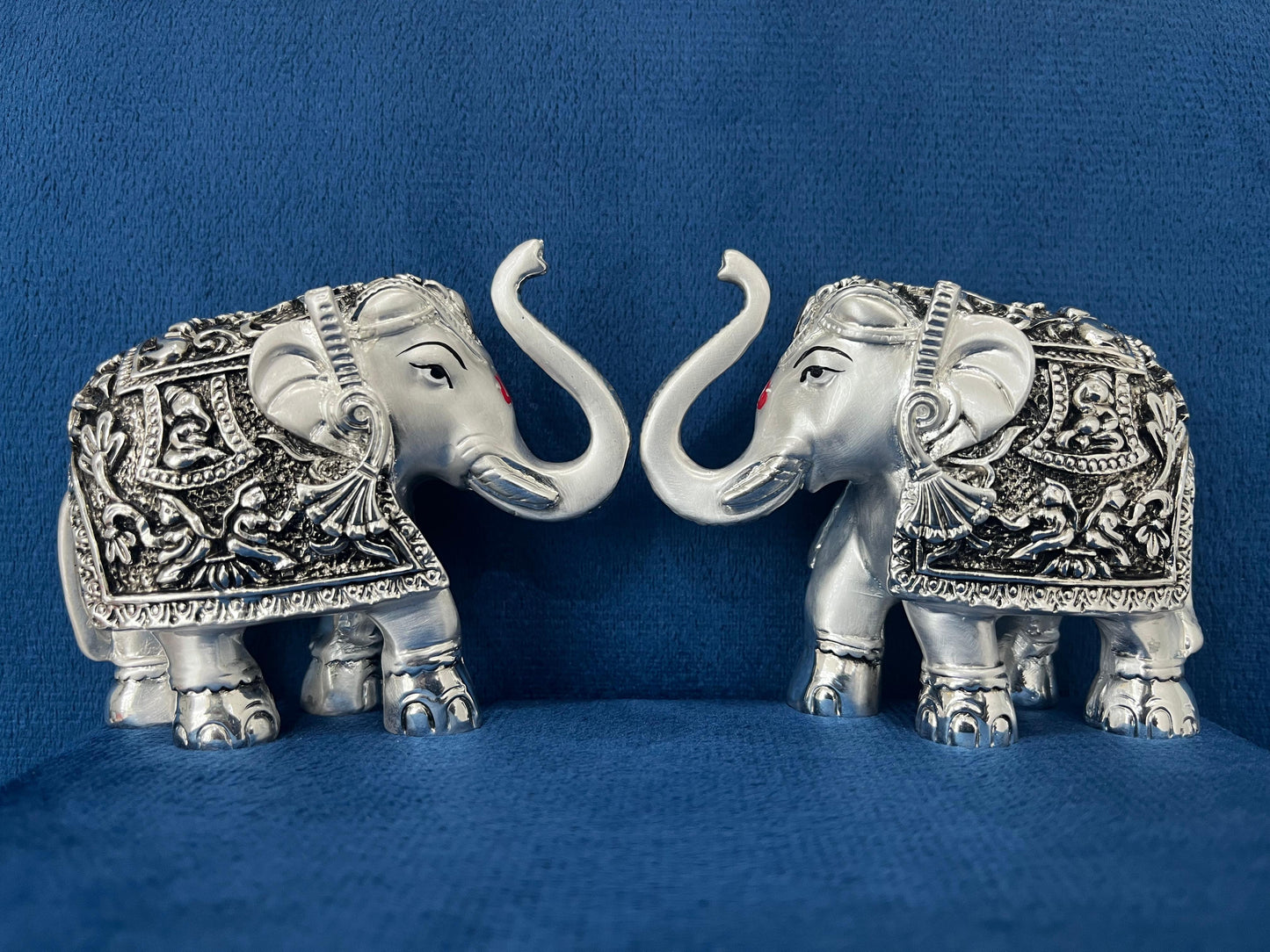 999 Silver Cladded Pair of Elephants (Emry Design & White & Blue Design)