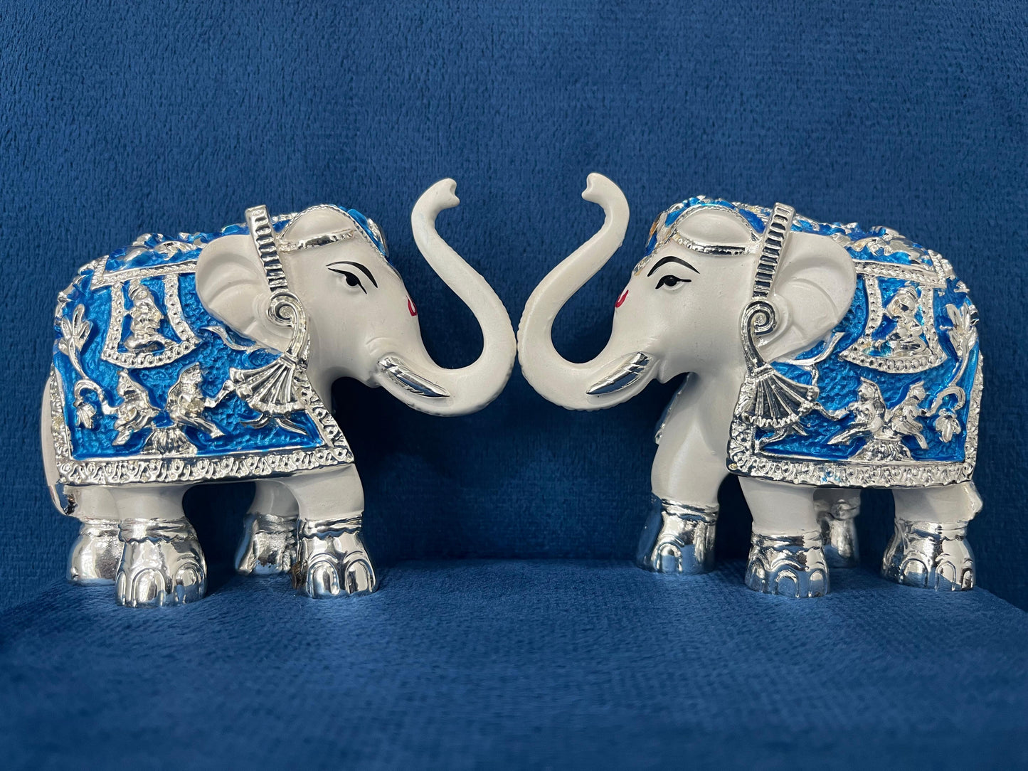 999 Silver Cladded Pair of Elephants (Emry Design & White & Blue Design)