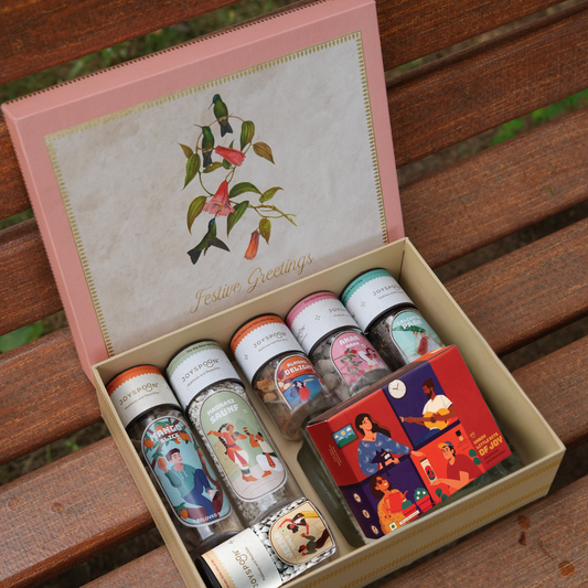 The Joyspoon Rakhi Box – 7 Flavours of Festive Delight