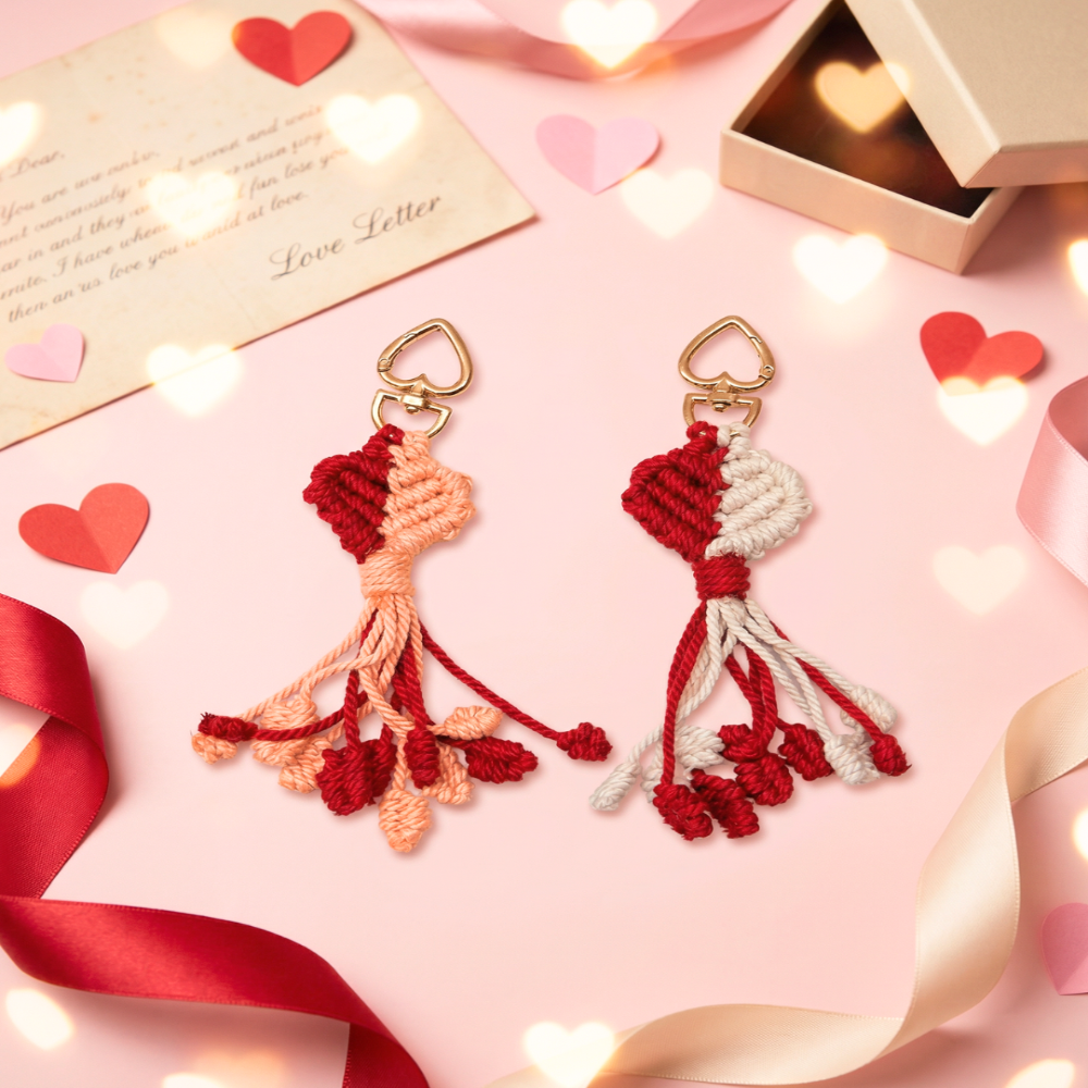 Dhaage Heart Keychain