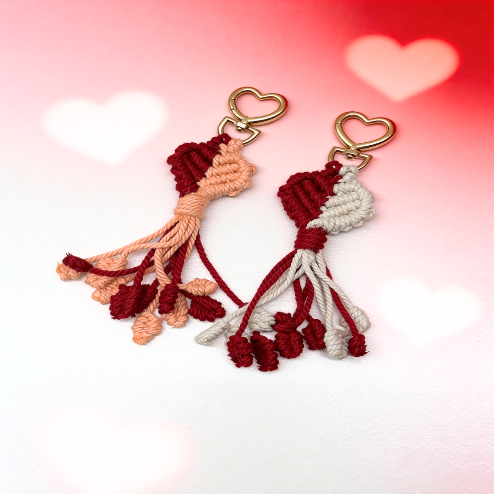 Dhaage Heart Keychain