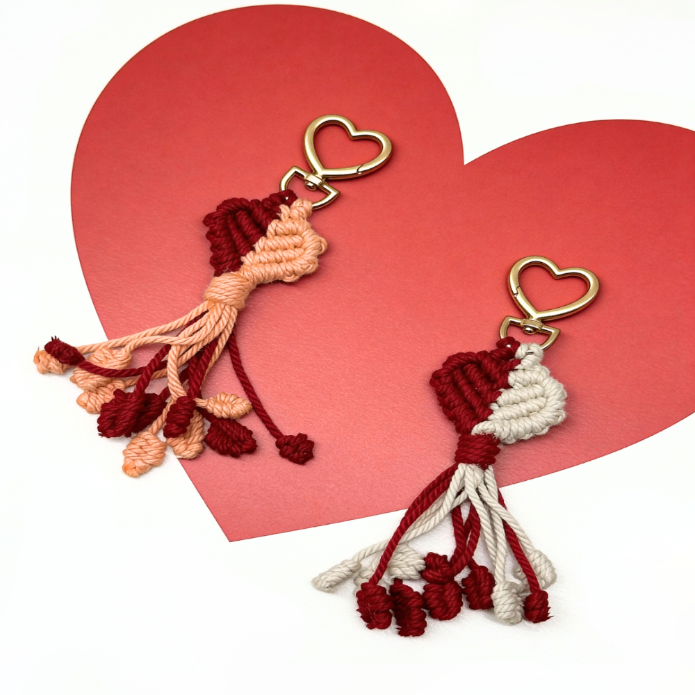 Dhaage Heart Keychain