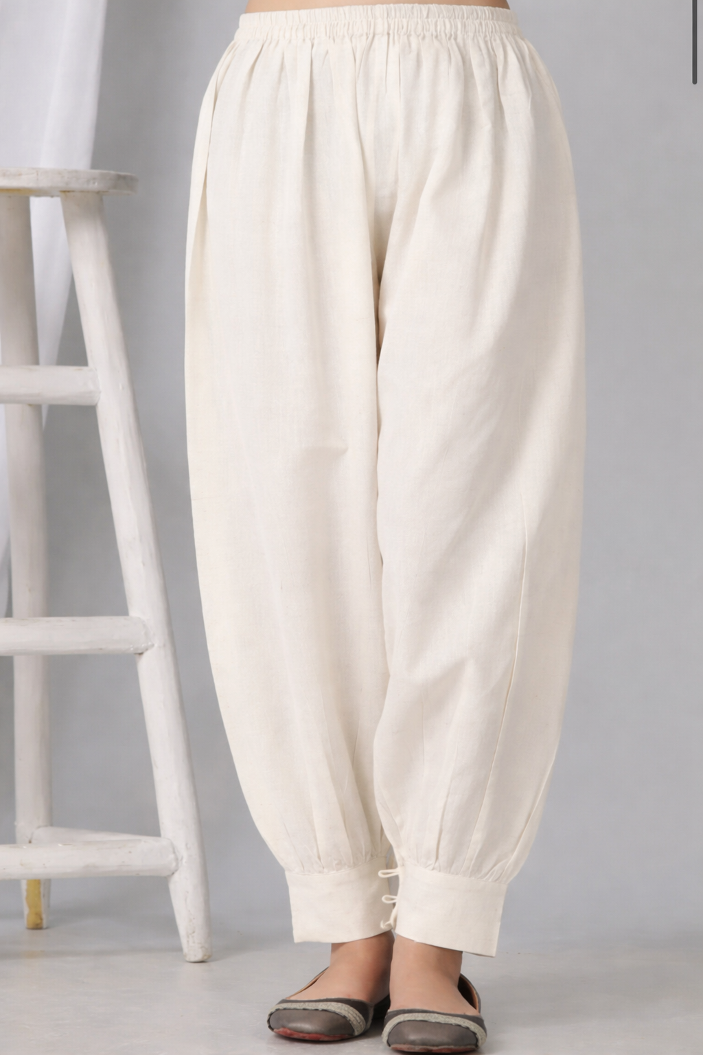 Mudita Vastram Women's Bottoms