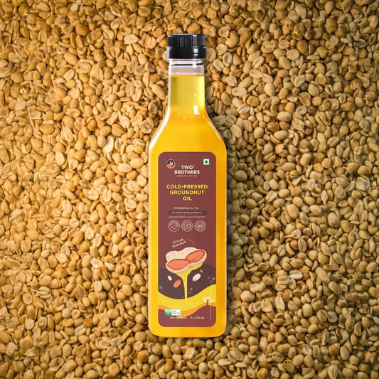 Two Brothers Organic Farms Groundnut Oil, Made using farm grown Groundnuts | Cold-Pressed and Single-Filtered Oil for healthier Cooking | Kacchi Ghani/Mara Chekku, Natural and Unrefined 1 Litre