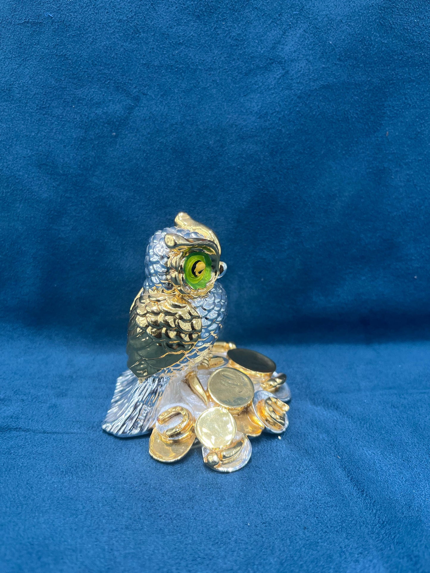 999 Electroplated Silver on Polyresin Owl (Silver with Gold)